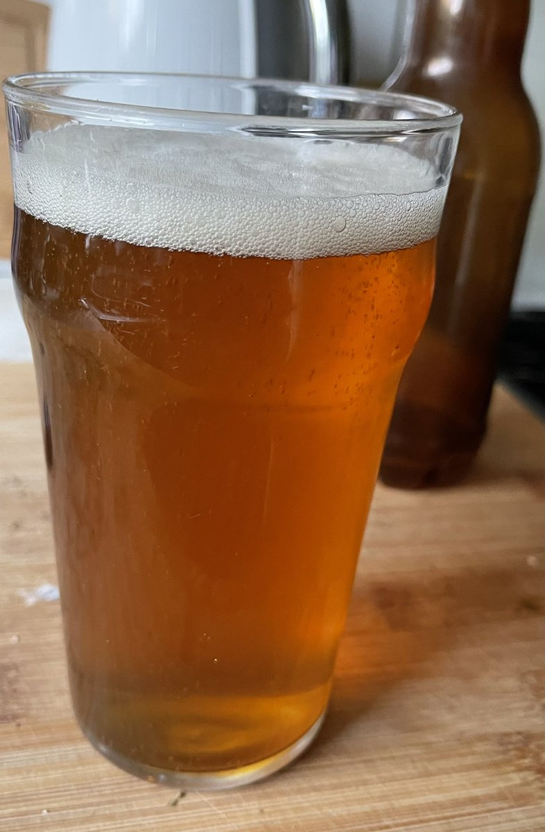 oxosbase's tweet photo. Homebrew Mexican beer. Slightly fizzy full flavour. I’ve got 30 bottles to drink, I may need help. #mexicancereza #homebrewbeer #homemadebeer https://t.co/lC0h0Cfees