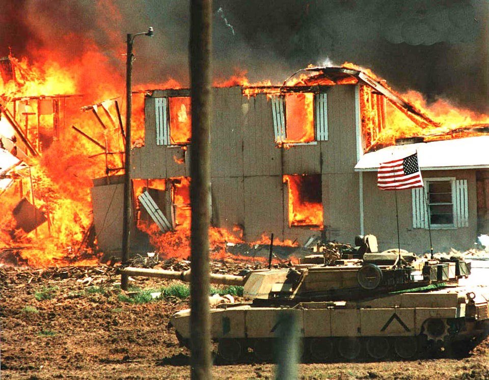 realstewpeters's tweet photo. Today is the 30th anniversary of the Waco Siege. 

Never forget that the federal government has no problem slaughtering 82 civilians, including 28 children. https://t.co/wYSTiU964N