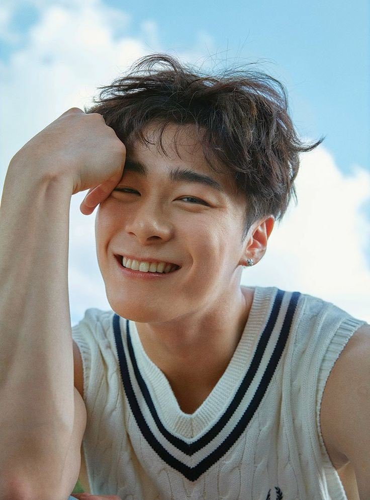 ElastMex's tweet photo. El día de hoy queremos extender nuestras condolencias y un fuerte abrazo a toda la comunidad Aroha, amistades y familiares de Moonbin. 
Estamos con ustedes y les aseguramos que la luz y el legado de Moonbin continuará iluminando sus caminos.

Descanse en paz, Moonbin. https://t.co/bk45UEJQlC