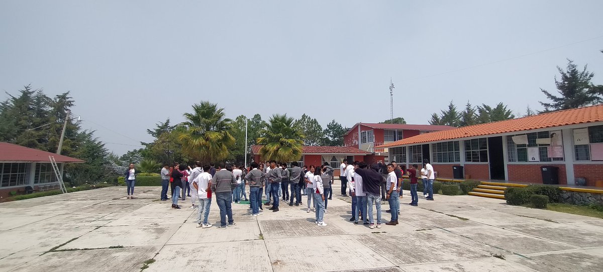prepa108's tweet photo. Participamos en el #SimulacroNacional2023 

#Prepa108
@dbg_epoem 
@DGEMSedomex 
@zona_bg https://t.co/dkvcsBBjhL
