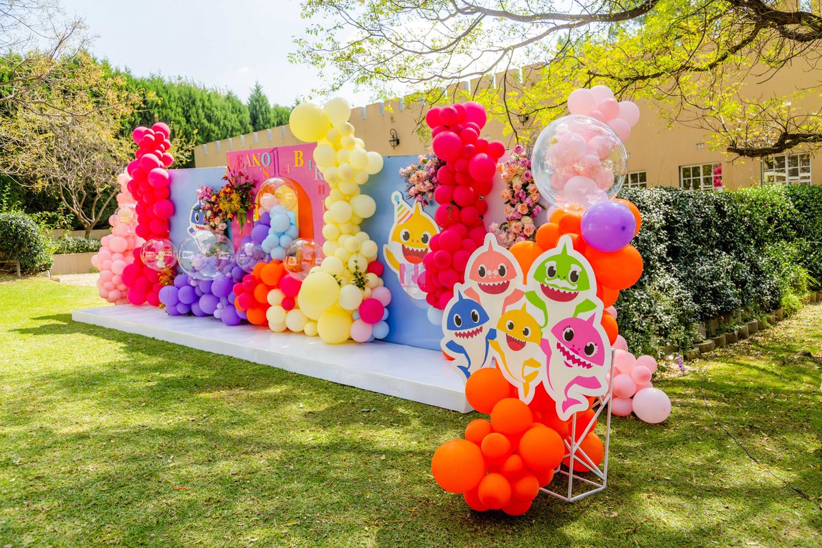 nonoevents's tweet photo. 1st Birthday Celebration
#LeanoTurns1
#KiddiesBirthdayCelebration
#1stBirthdayCelebration
Thank you @ndomaleho @shoke_is_me 
#BirthdayCelebration #Celebration 
#colourTheme #BabySharkTheme #Balloons #Flowers 
#NonoEvents https://t.co/pMOejMdOjv