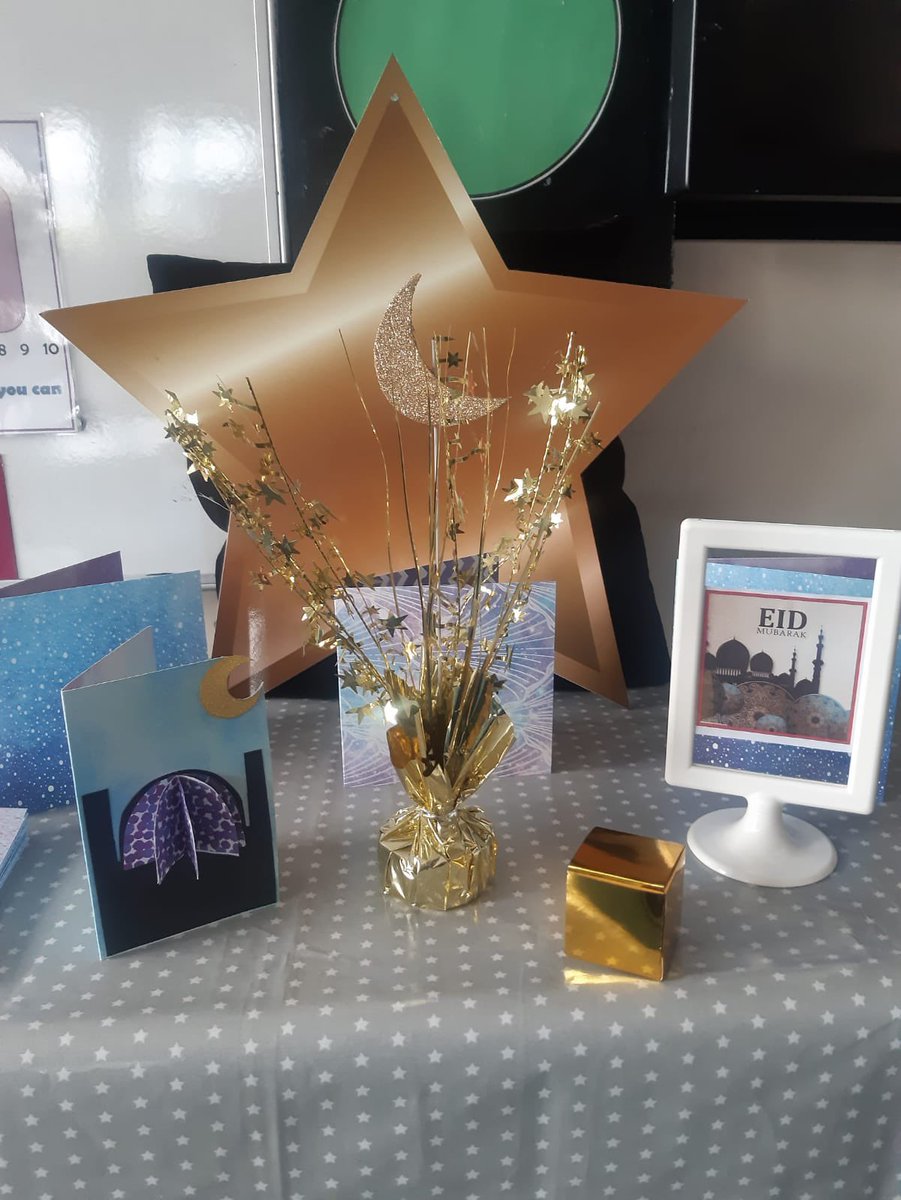 Our talk station celebrating Eid is all ready to go! <a href="/Richmond_HT/">Richmond Academy</a>