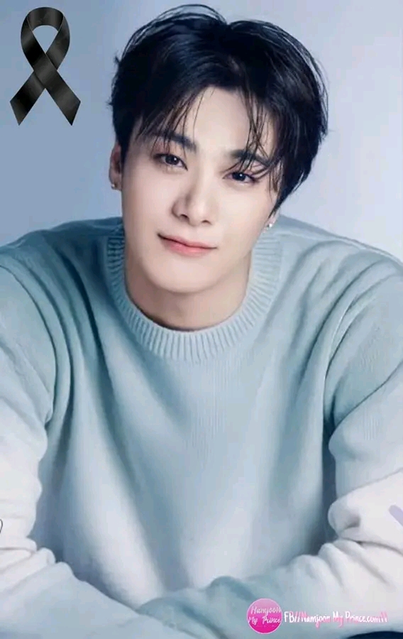 dgenerationvick's tweet photo. Tu luz brillará por siempre; nos dejas llorando tu partida, sin embargo tu vida iluminó las nuestras y con tu bello recuerdo vivirás en nuestros corazones #MoonBin https://t.co/QVuwxmZz8o