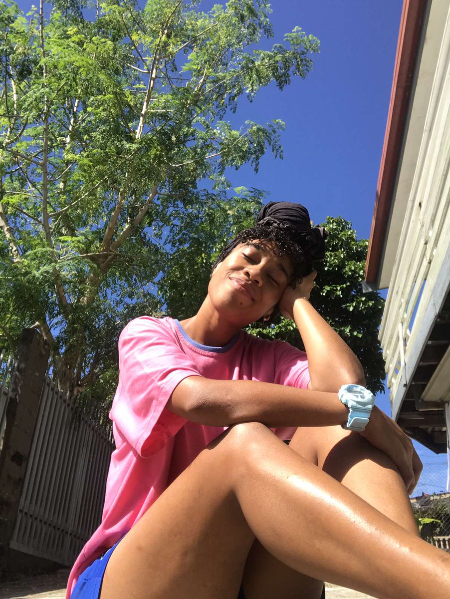 VulaDreii's tweet photo. Post a pic when the sun was shinning🌞 https://t.co/da5ElQXTWG