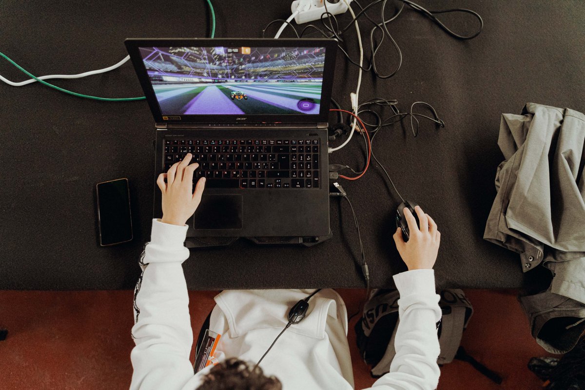 KenazESports's tweet photo. 📷Mientras se sigue acercando Tarazona Gamer Party compartimos otro recuerdo de otro de nuestros eventos.
📷📷No importa PC o Consola, Sobremesa o Portátil, solo importa la compañía y disfrutar cada encuentro como mas te guste.
#tarazona #moncayo #aragon #zaragoza #xaragozagamer https://t.co/Iil9egWn5e
