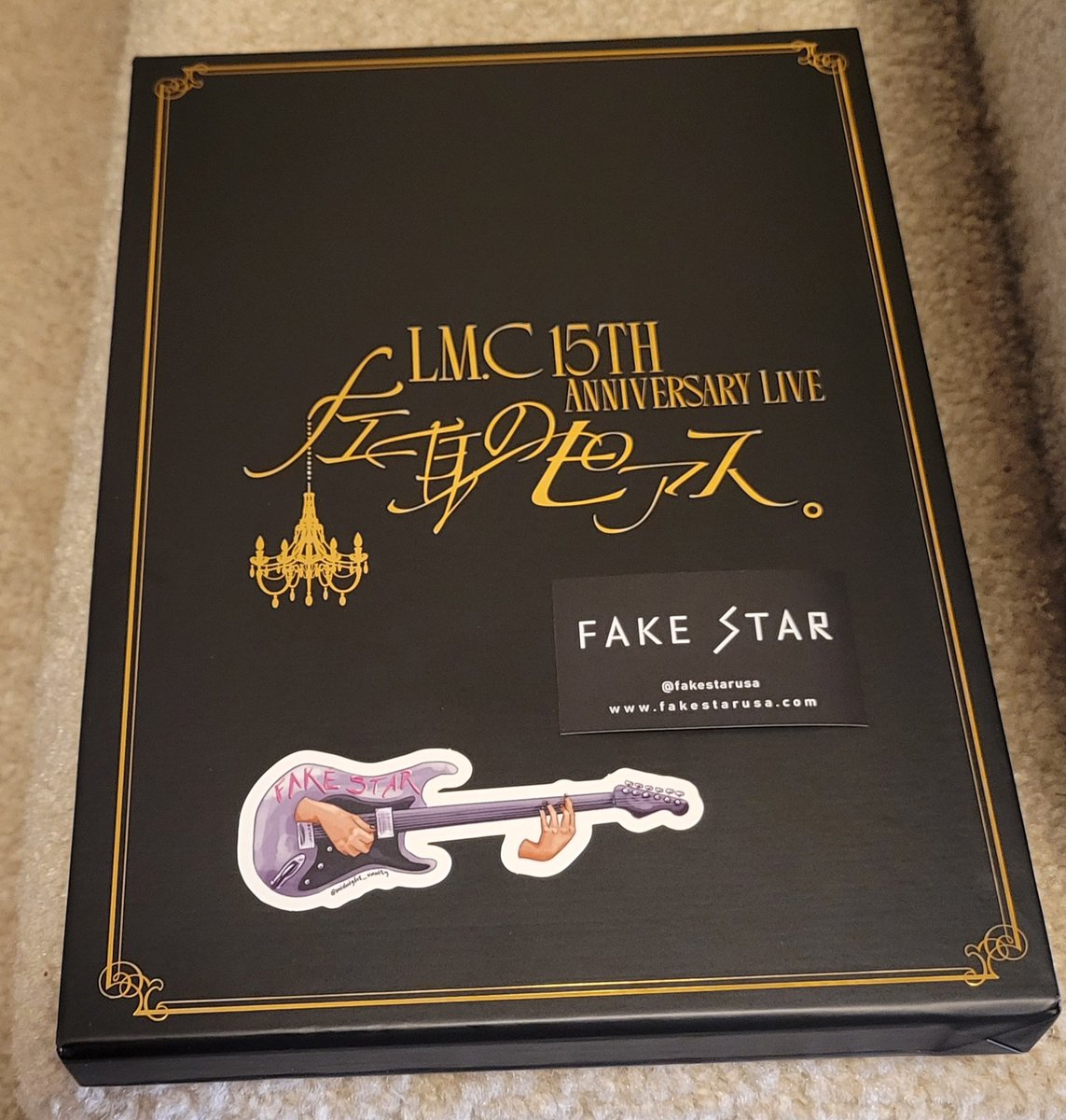 delta_spell's tweet photo. Thank u @FAKESTARUSA for my life 🙏💖 https://t.co/dDF62OfXtQ
