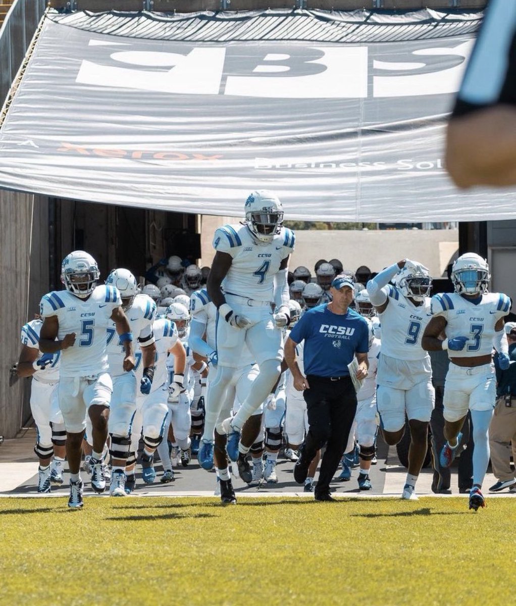 _DonHarrell1's tweet photo. VERY GRATEFUL To Receive A Division 1 Offer From Central Connecticut ✅.  @coachrankin_ @coach_manary @CoachTowns_LAVC @ValleyCollegeFB @9CoachWest9 https://t.co/oWi7rQsmuF