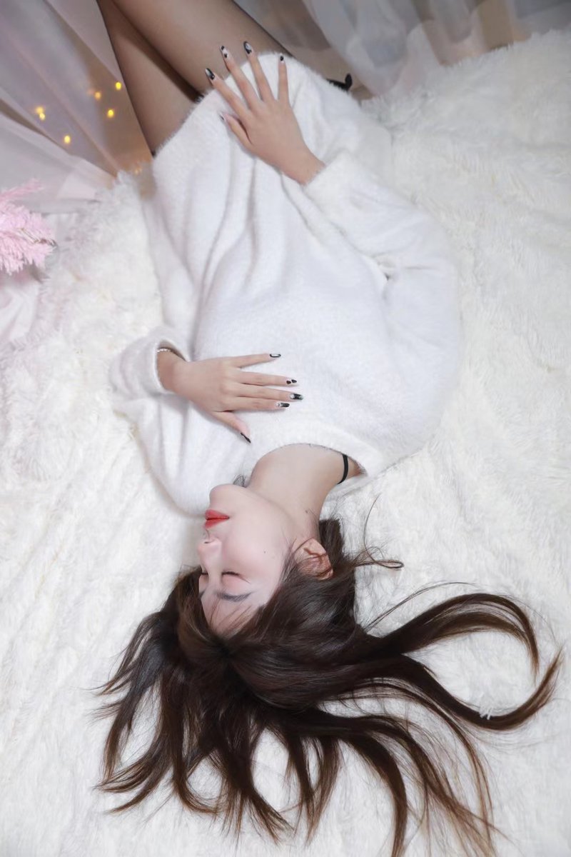 dimple19947027's tweet photo. @SPdawutai 姿势你们想 https://t.co/YSsABTu1pu