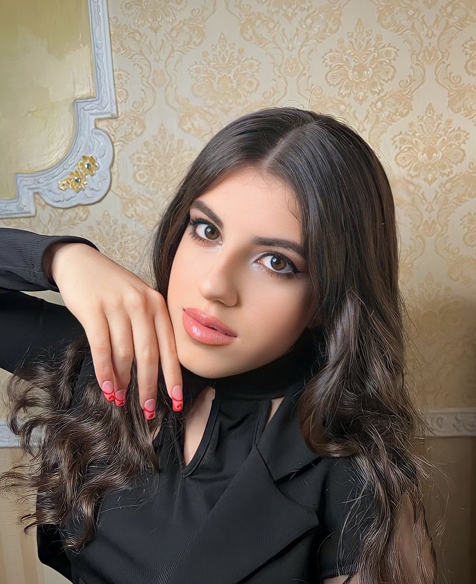 osnapitzangela's tweet photo. @rembeauty @ultabeauty @Manthony783 this is my look for #missionmonday #rembeauty #flightcrewfriday #remflightcrew   !! i’m obsessed w your products @rembeauty https://t.co/nmMqbmJQwX https://t.co/syAafbi7F8