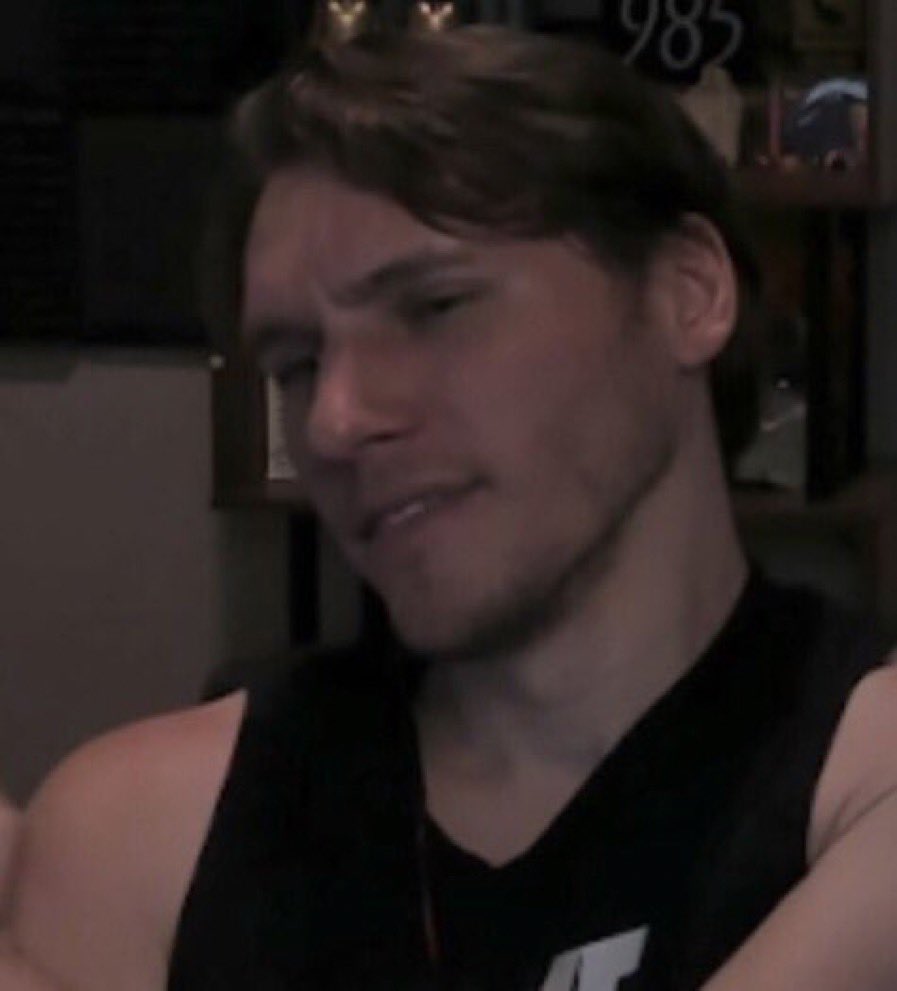 toenailstew's tweet photo. I’m a day late but oh well, lub this community and lub jerma ✨
#jermatwtselfieday https://t.co/WdBNV3ddiy