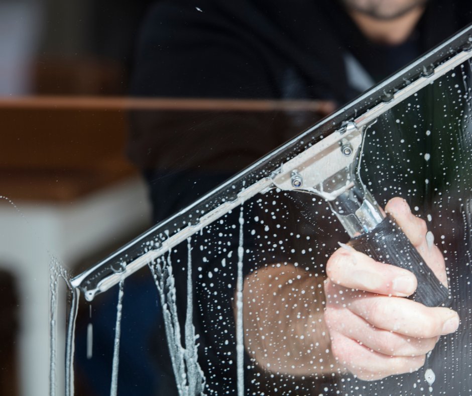 WindowMint's tweet photo. Are you tired of looking out of dirty windows? Let our professional window cleaning services take care of it for you!
#MintCleanWindowCleaning #WindowClean #MintClean #Professionals #SeeTheDifference #Windows #Clean #Cleaning #CleanWindows #LasVegasNV https://t.co/QtqJTI6N8h
