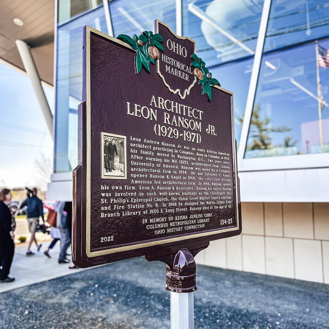 columbuslibrary's tweet photo. We officially unveiled the Ohio History marker outside of our Martin Luther King Branch! https://t.co/zD0xIGlOe7