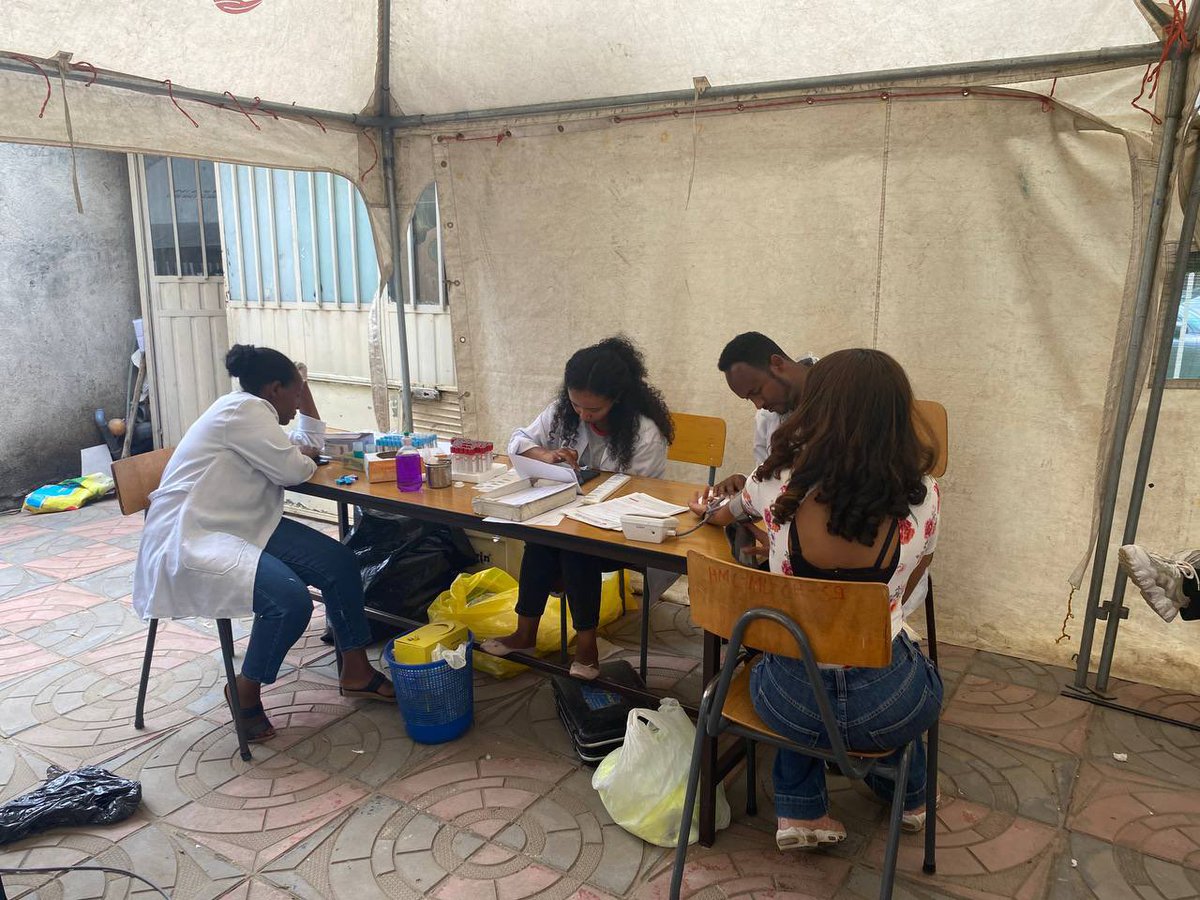 Thank you SCOPHeroes for giving the invaluable gift of life!!🧡🧡

Kudos to our SCOPH team for organizing this round’s (April 18&amp;19) blood donation program at our school, Hayat Medical College.

See you in three months, Public Health Heroes!