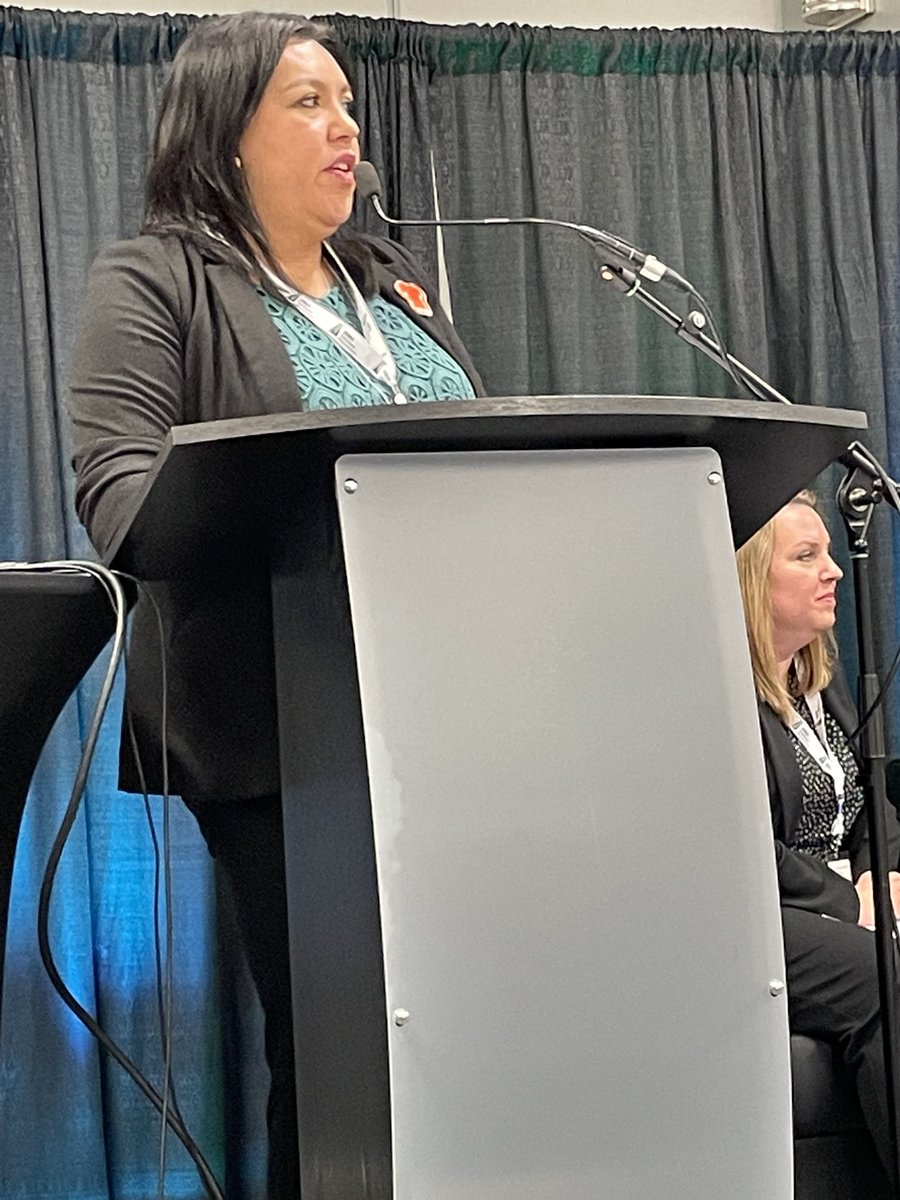 SaskMiningAssoc's tweet photo. 7th Indigenous Mining Supply Chain Forum - Building the Next Generation of Talent - retaining & developing career pathways - decades of experience shared. 👏@oranocanada @NutrienLTD @XtendedM @kspotashcanada facilitated by @FHQDev #Tokata https://t.co/xtoNNMhzZK