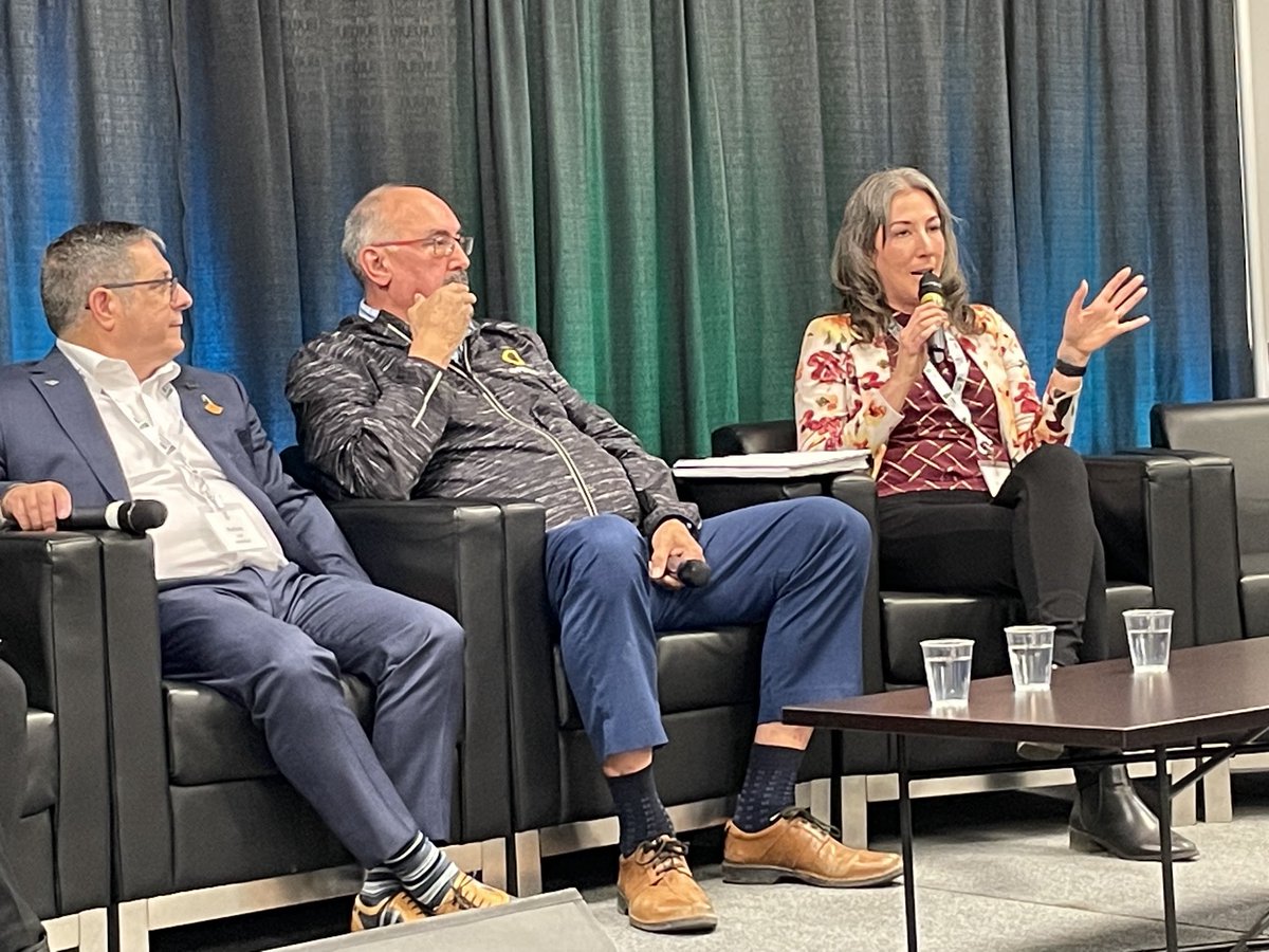 SaskMiningAssoc's tweet photo. 7th Indigenous Mining Supply Chain Forum - Building the Next Generation of Talent - retaining & developing career pathways - decades of experience shared. 👏@oranocanada @NutrienLTD @XtendedM @kspotashcanada facilitated by @FHQDev #Tokata https://t.co/xtoNNMhzZK