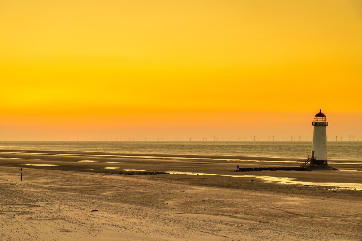 JD_Imagery's tweet photo. Last nigh, I took a trip out to #talacrebeach to photograph the #sunset at #pointofayrlighthouse. Which on is your favourite? #coastalwalksl #coastalphotography #coast #photography https://t.co/bhzIuLHDIS