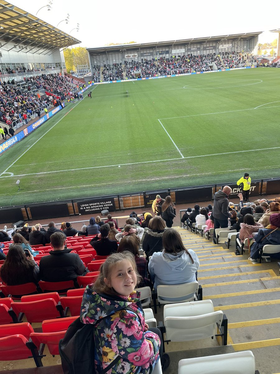 Waynelfc1974's tweet photo. @WildBankY5 bel loving her first game !! https://t.co/k9UVs6GaNf