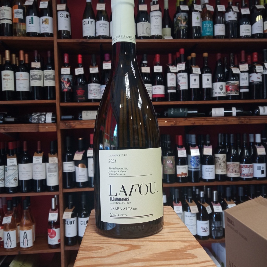 LO FOU ELS AMELERS 🍷

Un vino pionero en el estilo de la garnacha blanca. Blanco monovarietal, 100% garnacha blanca 🫒 con DO Terra Alta y elaborado por Celler LaFou. 

Un vino de rica expresión aromática, generosa estructura en boca y una acidez viva… instagr.am/p/CrOhzsLoq2h/