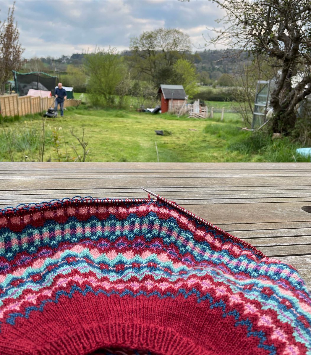 PixieYarn's tweet photo. Learning to steek a garment has been on my list to learn for years.

It’s finally happening! Well nearly… I have to knit it first.

 I feel like I’m in very good hands with gudrunjohnston #portycardigan and my non superwash organic merino base.

I love this yarn so much. As some https://t.co/mxAqkYIvlN