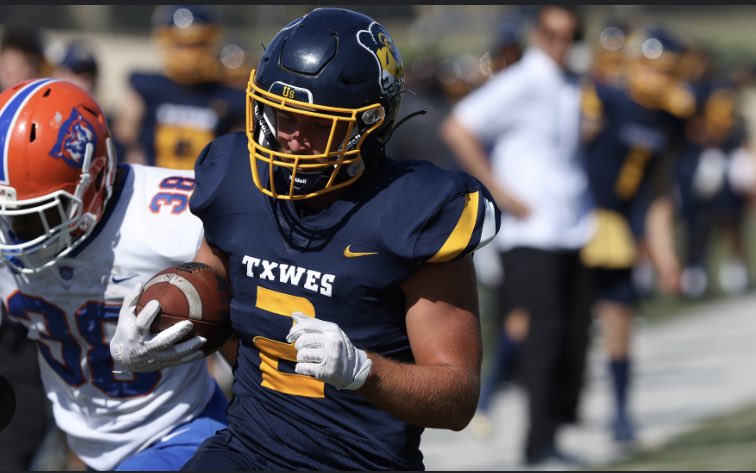 christian3_33's tweet photo. Blessed to say Texas Wesleyan offered ! https://t.co/yoWTPRp9Me