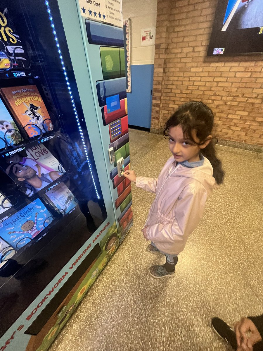 ConnorCougars's tweet photo. Congratulations to Gabby and Uswah from Mrs. Kearneyโs class! They earned 10 character points and received a coin for the book vending machine!! #RPCREADS ๐พ๐#ConnorCougarsCare @rpccougarspta https://t.co/O5K3z3xjb3