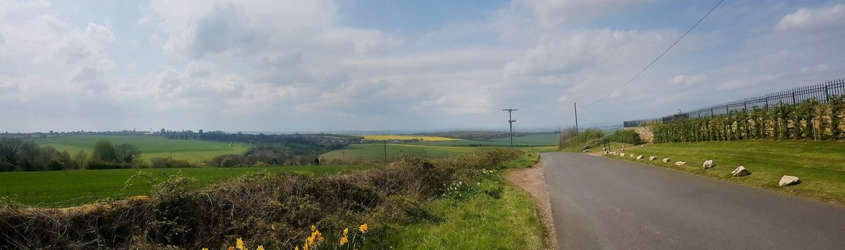 Mr_Andrrson's tweet photo. Full winter gear, summer bike, chilly wind off the North Sea, but a tail wind on most of the return and some decent lanes without any severe close pass dickheads.. yes! πβοΈππβ€οΈ #springnotwinter https://t.co/P0R2PBAg7G