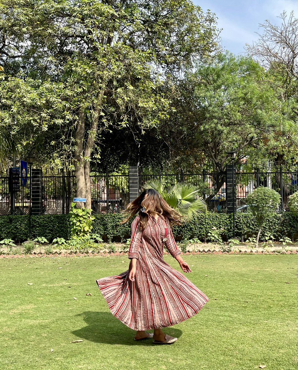 Tanyyyyyaaaaa's tweet photo. Ese naino ki baton mai koi kyu na aye ? 

Aur jab naina na dikhe to ? 

#terenaina #Bollywood #facts https://t.co/XTTQavS1zk