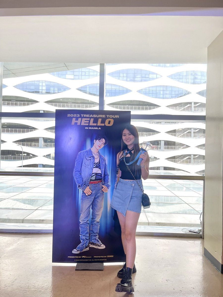 KimYurianne's tweet photo. [23.04.15] HELLO 👋🏻 in 🇵🇭 
ANOTHER MEMORABLE NIGHT✨
고마워 @treasuremembers 💙💎 #HELLO_TOUR_IN_MANILA #HELLO_TREASUREinManila_D2 #HELLO_TREASUREinManila https://t.co/CoRz5XLfjk
