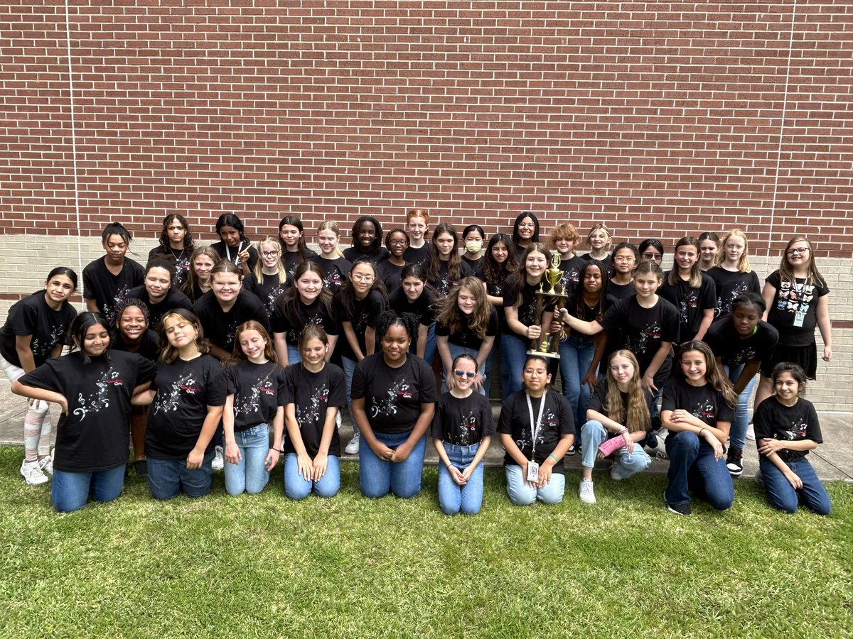 GoodsonChoir's tweet photo. Congratulations to the 6th Grade Treble Choir and the 6th Grade Tenor Choir for earning SWEEPSTAKES at the Cypress 6th Grade Choral Festival! @goodsongms @cywoodschoir @CFISD_FineArts https://t.co/Ath8mlt9Kb