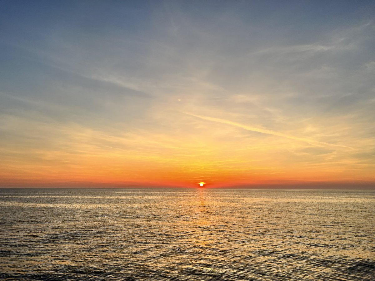 Ecobarge1's tweet photo. Just need a moment every now and then and this was it tonight! … Balm for the Spirit! https://t.co/BE5Uz2dt2X