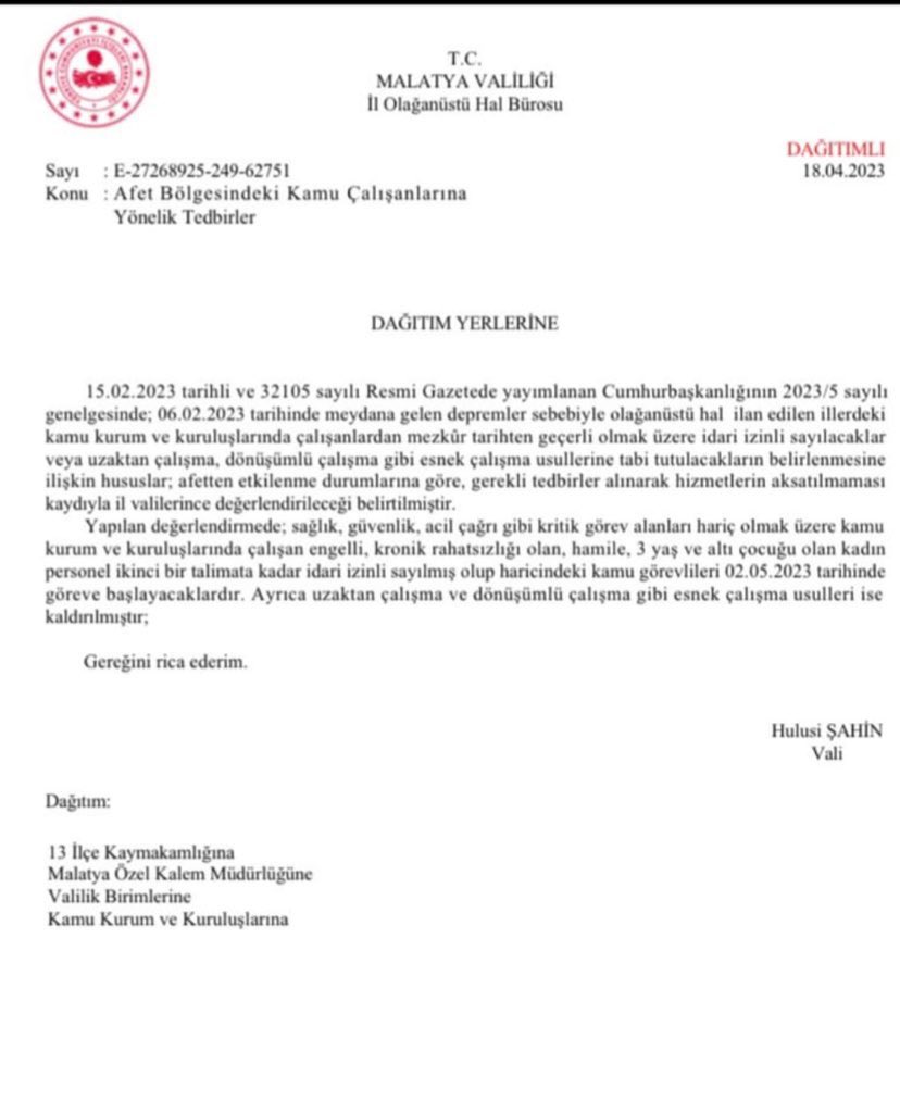 Malatya Valisi Sn.Hulusi Şahin,
İki aydan bu yana  sedyelerde yatan sağlık  personellerinizden haberiniz var mı? Üç yaşında çocuğunu bırakacak yeri olmadığı için nöbete götüren; beraber nöbet tutan hemşirelerden, hekimlerden, ebelerden, teknikerlerden, sağlık emekçilerinin