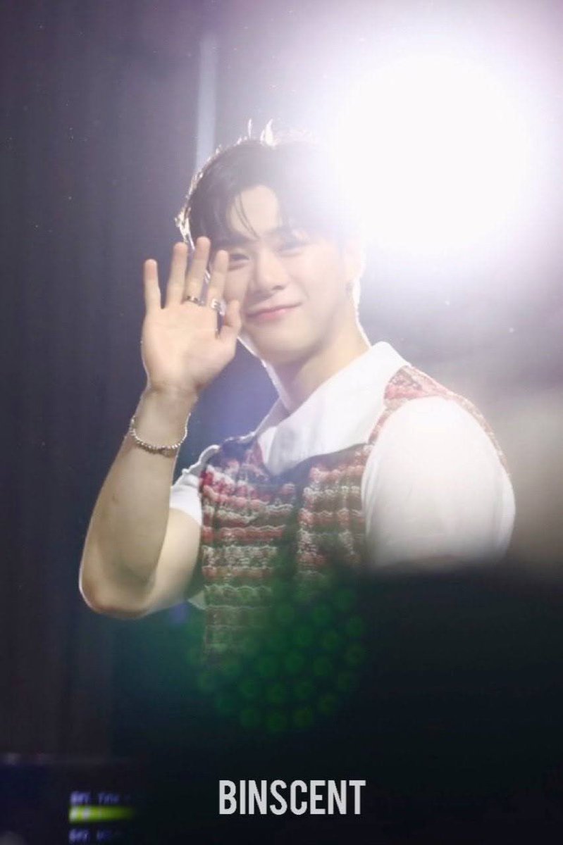 gnyu_astro's tweet photo. 사랑하는 빈아, 또 보자. 
이제 푹 쉬어. 수고했어. 

그동안 참 잘했어요. 

“외친다 내가 너에게 들리도록  부른다 내 목소리 전해지도록“ https://t.co/qGci9cSeYA