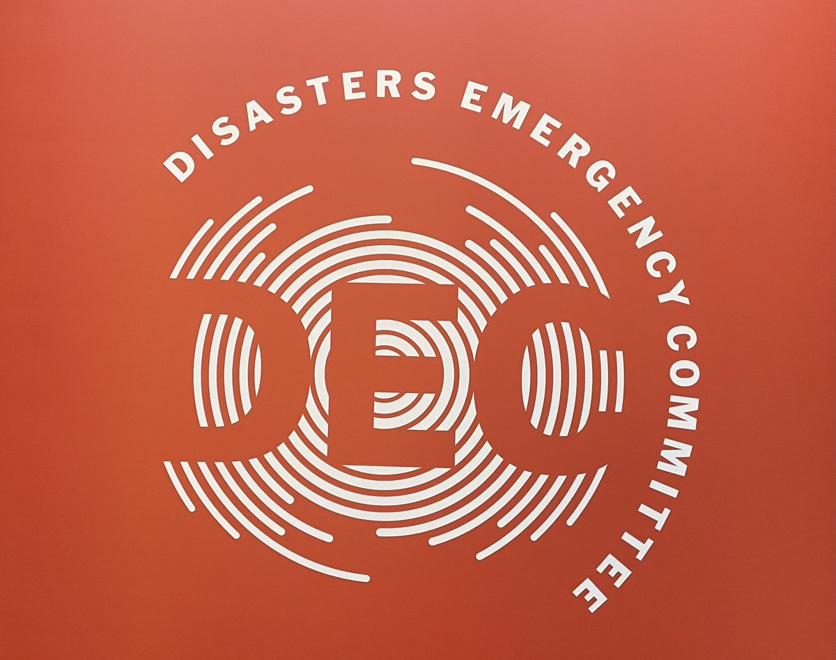 AngusRobertson's tweet photo. Huge thanks to @decappeal for showcasing their lifesaving work in Ukraine, and elsewhere. The Scottish Government is proud to support the Disasters Emergency Committee. Donate to the DEC via https://t.co/YkYW3dDBiZ https://t.co/LpRhOQ7NWe