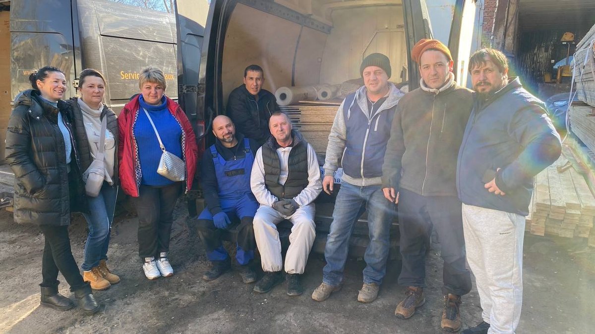 Kidsave_Intl's tweet photo. Our amazing team in Ukraine continue to work tirelessly to provide for children and families impacted by the war.
We are doing everything we can to provide food, supplies, and building materials to repair homes and communities. 
Visit https://t.co/A60wI0eOwi to learn more. https://t.co/MtAdwv4dWr