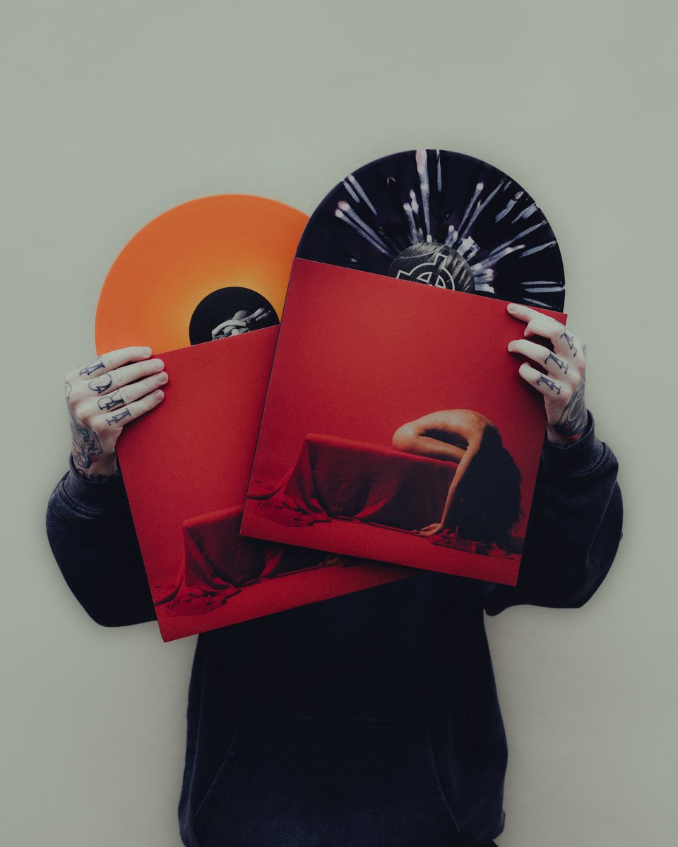badomenscult's tweet photo. CAN YOU HEAR ME? 

FRIDAY 5PM PST • SET YOUR REMINDERS.

+NEW VINYL VARIANTS
+NEW DESIGNS 
+A SURPRISE NEW ITEM

https://t.co/rCwU1CLHTp https://t.co/hHgMcnN9OX