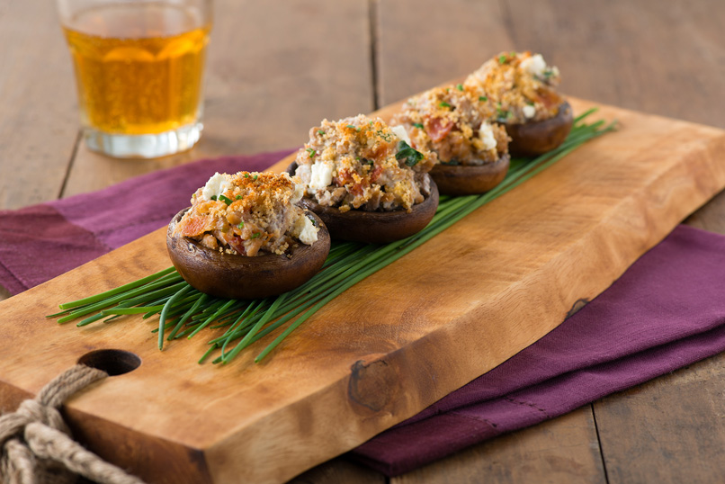 Turkey and Spinach Stuffed Mushrooms

These warm stuffed mushrooms are a delicious appetizer packed with a creamy and decadent  filling. 

RECIPE: ow.ly/YeSc50MUPoI

#ontarioTurkey #ontFood #lovelocal