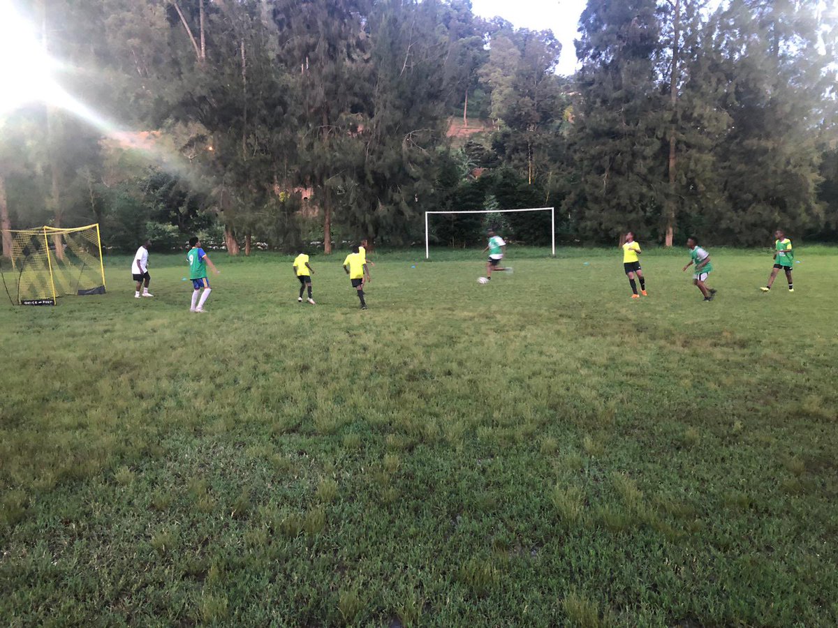 InzukiFootball1's tweet photo. Wednesday⚽️🐝 https://t.co/pVUNfycNZz