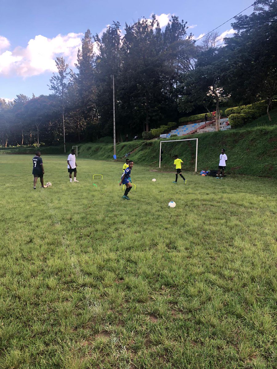 InzukiFootball1's tweet photo. Wednesday⚽️🐝 https://t.co/pVUNfycNZz