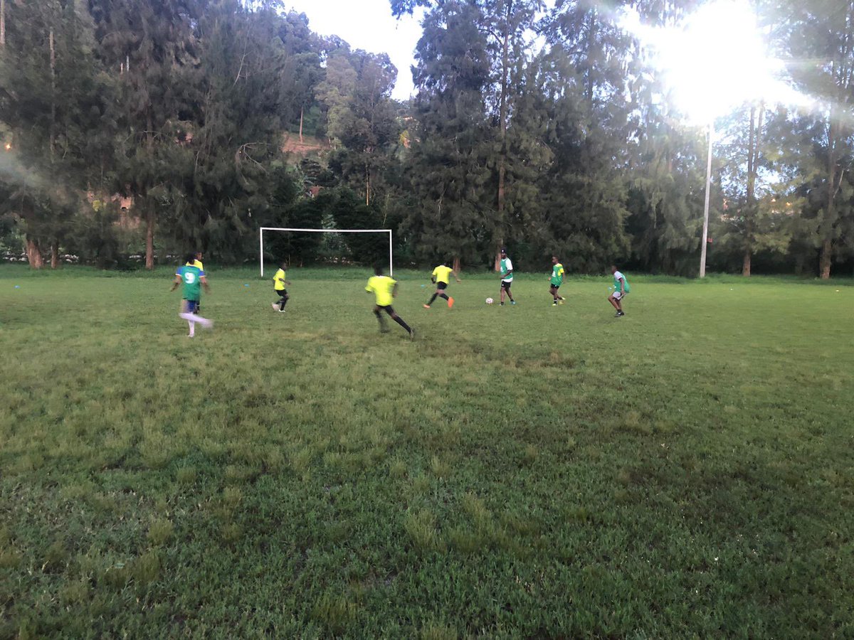 InzukiFootball1's tweet photo. Wednesday⚽️🐝 https://t.co/pVUNfycNZz