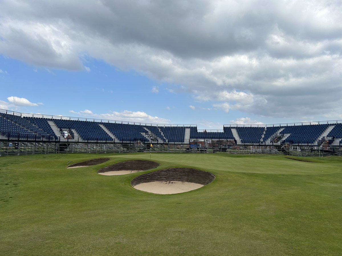 Moody skies <a href="/RLGCHoylake/">Royal Liverpool Golf Club</a> today.  Course looking absolutely immense ahead of The Open. 17th will split opinion. Drama guaranteed.