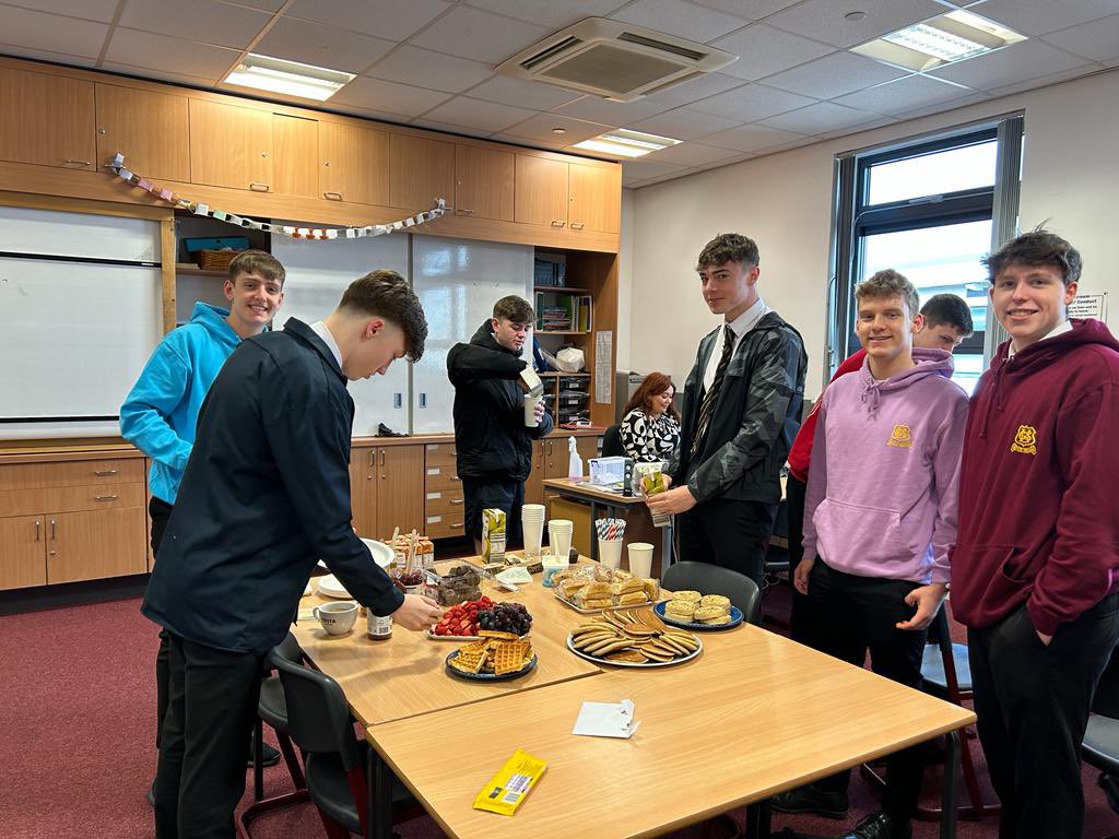 UGS_Numeracy's tweet photo. A big farewell to our S6 Numeracy Ambassadors, it has been so lovely to work with all of you! Thanks for coming to our final breakfast today! #NumeracyAmbassadors https://t.co/waduCZNvvL
