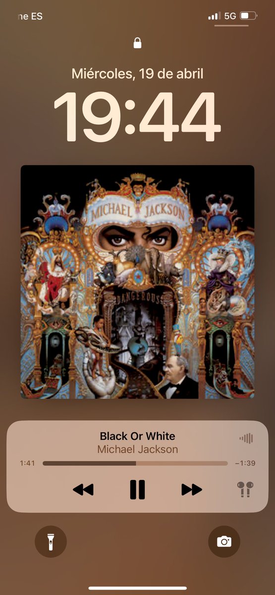 Isabel2106's tweet photo. Mitad de semana … 🏃🏻‍♀️ 🎶 https://t.co/TDrz7OdkAT
