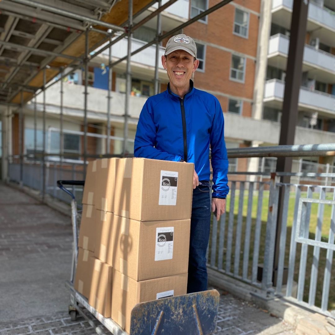 mabellearts's tweet photo. A huge thank you to @globalmedicdmgf for donating 634 lbs of pantry staples to the MABELLEmarket, our food security program. Together, Mabelle EATS!
#GlobalMedic #FoodSecurity #Etobicoke #foodjustice https://t.co/8rOuDj5eGD