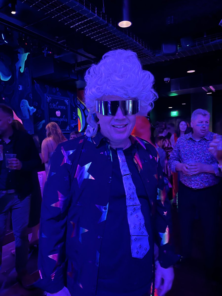 rjmconstruction's tweet photo. #TeamRJM had a blast last week at the @IIDANorthland SUPERNOVA Fusion Fashion Show at the Fillmore!
We had to be sure everyone knew we were the only general contractor who entered a model in the show by utilizing old Hi-Vis shirts and constructing a 1700s hoop skirt! https://t.co/4a8PyFkahu