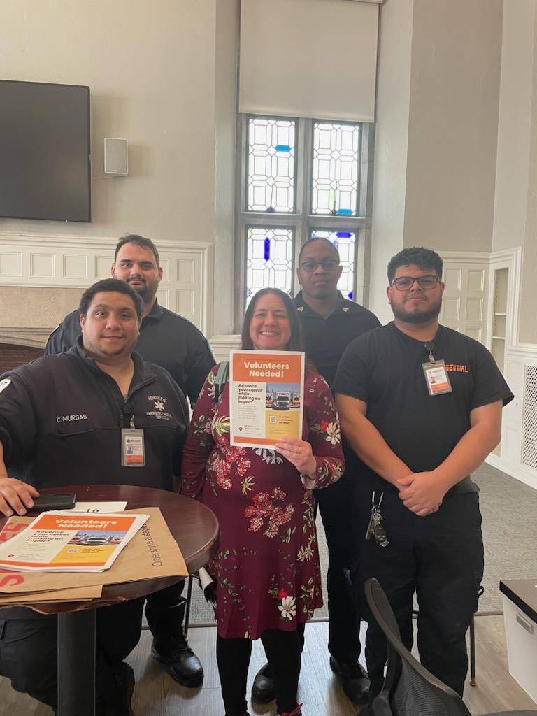 More @Hoboken_EMS volunteer recruiting efforts today! This time volunteers are at @NJCUniversity with board member @Smiles206!

If you are interested in joining our team, head to: hobokenems.com. 

#thankyouvolunteers