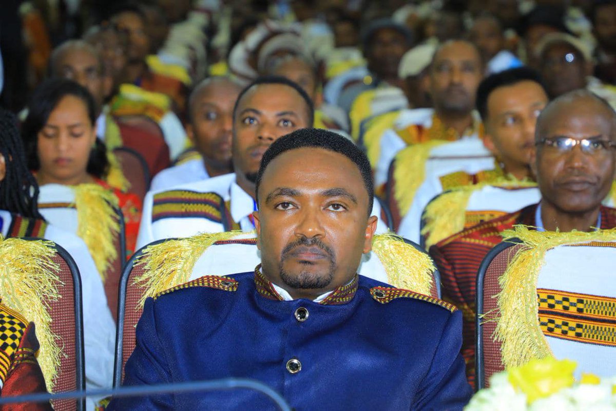 tsegaye2k's tweet photo. Sidaamu Daga Diru Soorro Ayyaani Fiixaari Hawarro Biifadu ga'rinni Hawaasi Budu Harira Hadhanni Afantanno. Qixxaawo Giddose fakkana hornyubba hanqaffinota ikkitinohura konne kalqete xawisanno daninni hadhanni leeltanno.#Fichee Jeeji!!#Happy Fiche #Chambalala Festival! https://t.co/fPi2viD1kZ