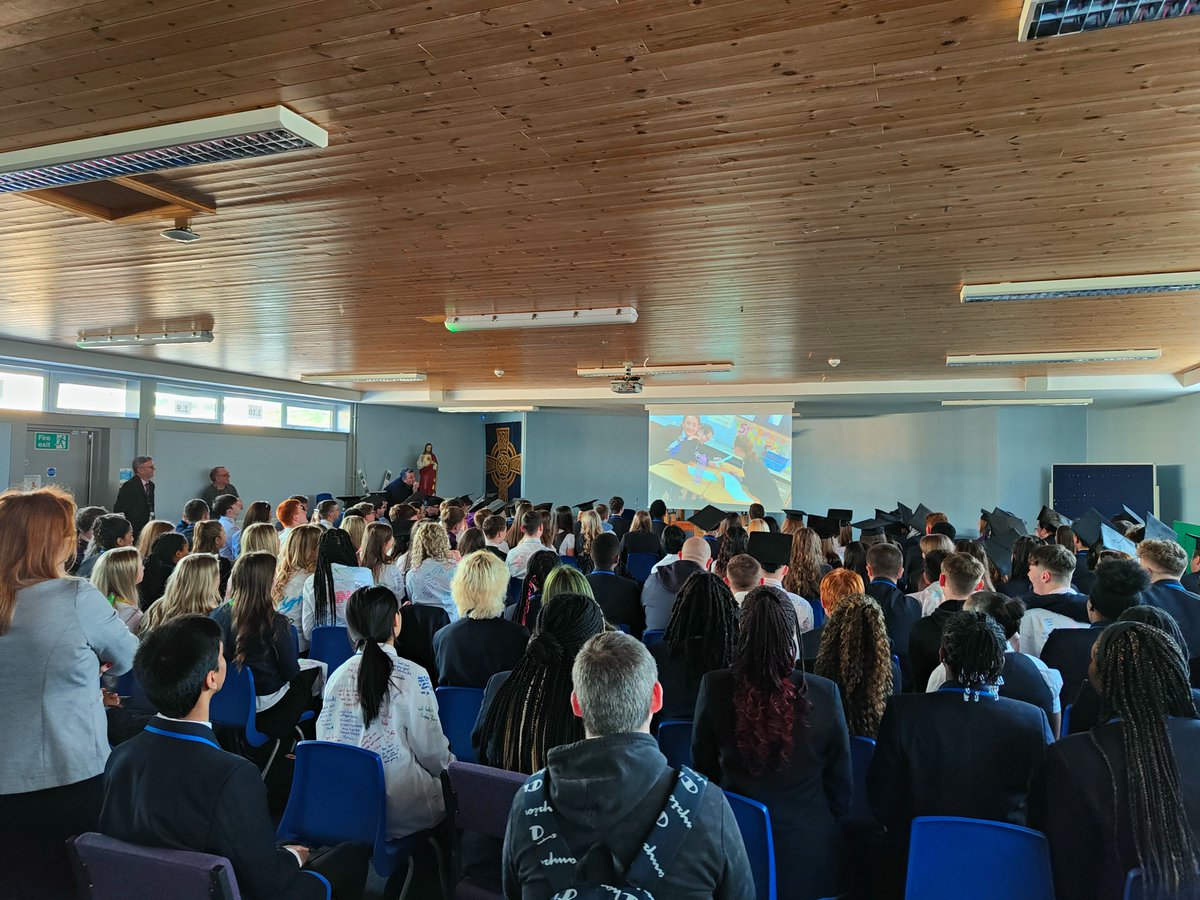 Miss Boyle (@missboyleabc) on Twitter photo When I first came to St Andrews, our S6 leavers were in S1. Today, we looked back on amazing memories made during their school career. It has been such a joy to teach them and watch them grow into the fantastic young people they are. Good luck to you allπ <a href="/StAndrewsRCSec/">St Andrew's Secondary School</a> When I first came to St Andrews, our S6 leavers were in S1. Today, we looked back on amazing memories made during their school career. It has been such a joy to teach them and watch them grow into the fantastic young people they are. Good luck to you allπ <a href="/StAndrewsRCSec/">St Andrew's Secondary School</a>