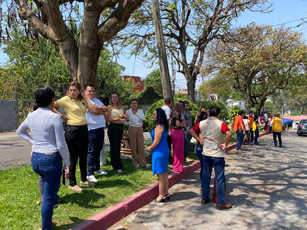 IneeaMorelos's tweet photo. Por instrucciones de nuestra directora general Brenda Yanin Román Jaime el INEEA participó en el #SimulacroNacional2023, logrando evacuar al personal de manera ordenada en punto de las 11:00 como lo fue instruido por @CNPC_MX  

https://t.co/iJN332GISj https://t.co/rb4iLEyok5