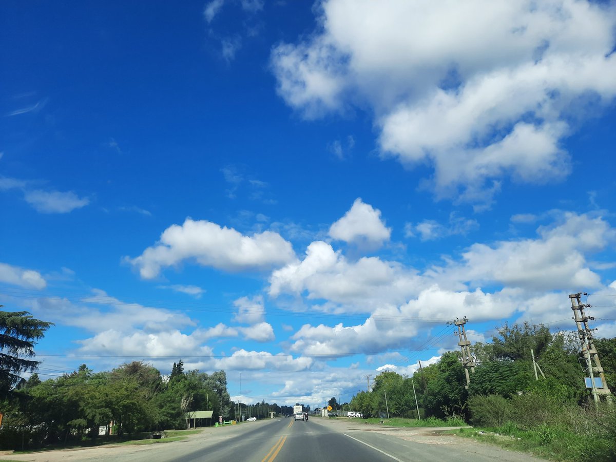 Peguinho_Karina's tweet image. Ver y mirar... 
#ruta36 #19ABR23