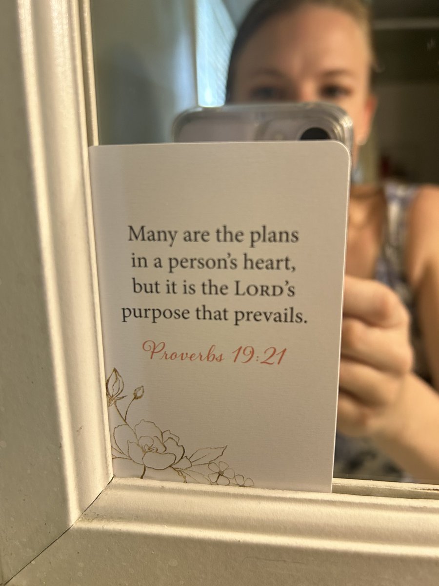 kstenberg01's tweet photo. Earlier, I was feeling overwhelmed with multiple things on my plate and decisions that need to be made. After laying it all out to the Lord in prayer, this card from a friend popped up. God knows about our struggles and what we need to hear. Leaving the reminder on my mirror. https://t.co/NMD9KEllia